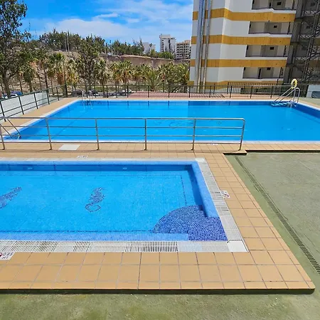 Cosy 1bd Near Playa De Americas, 208 Апартаменты