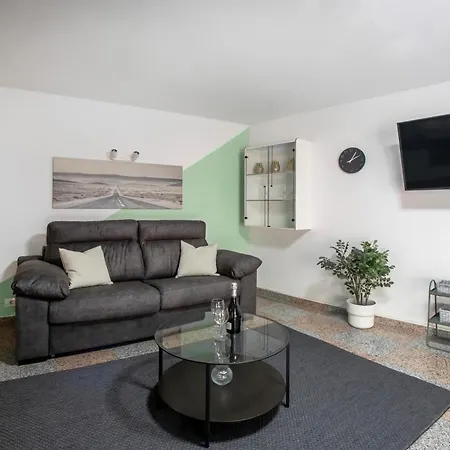 Cosy 1bd Near Playa De Americas, 208 * プラヤ・デ・ラス・アメリカス