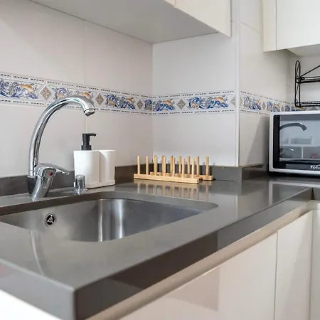 Cosy 1bd Near Playa De Americas, 208 アパート