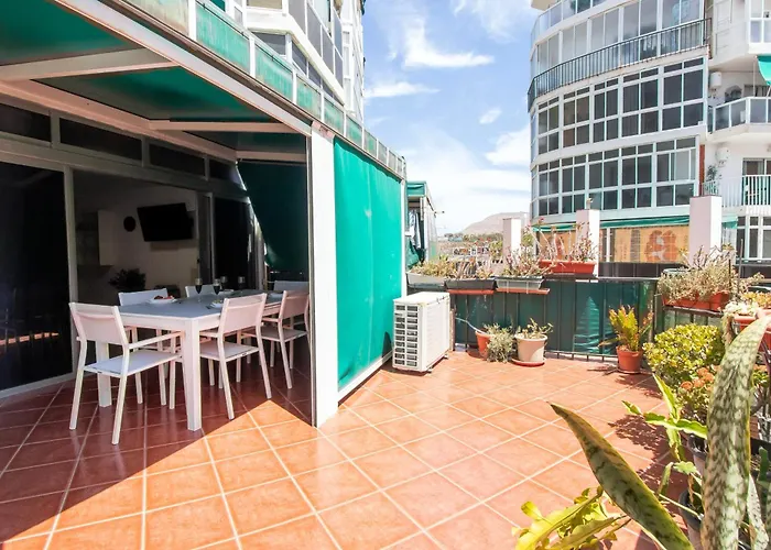 Cosy 1bd Near Playa De Americas, 208 * Playa de las Americas (Tenerife)