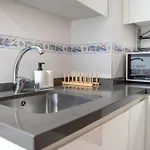 Cosy 1bd Near Playa De Americas, 208 아파트